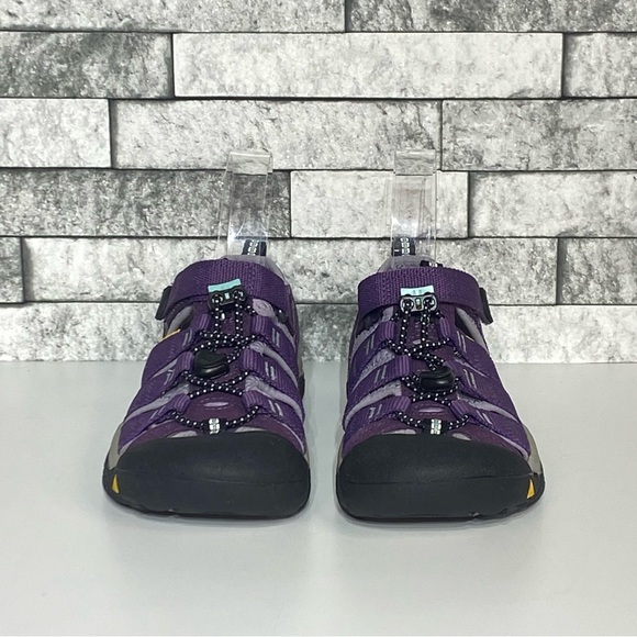 Keen Hiking Sandals Youth 2 Purple Closed Toe Waterproof Sandals - Picture 2 of 8